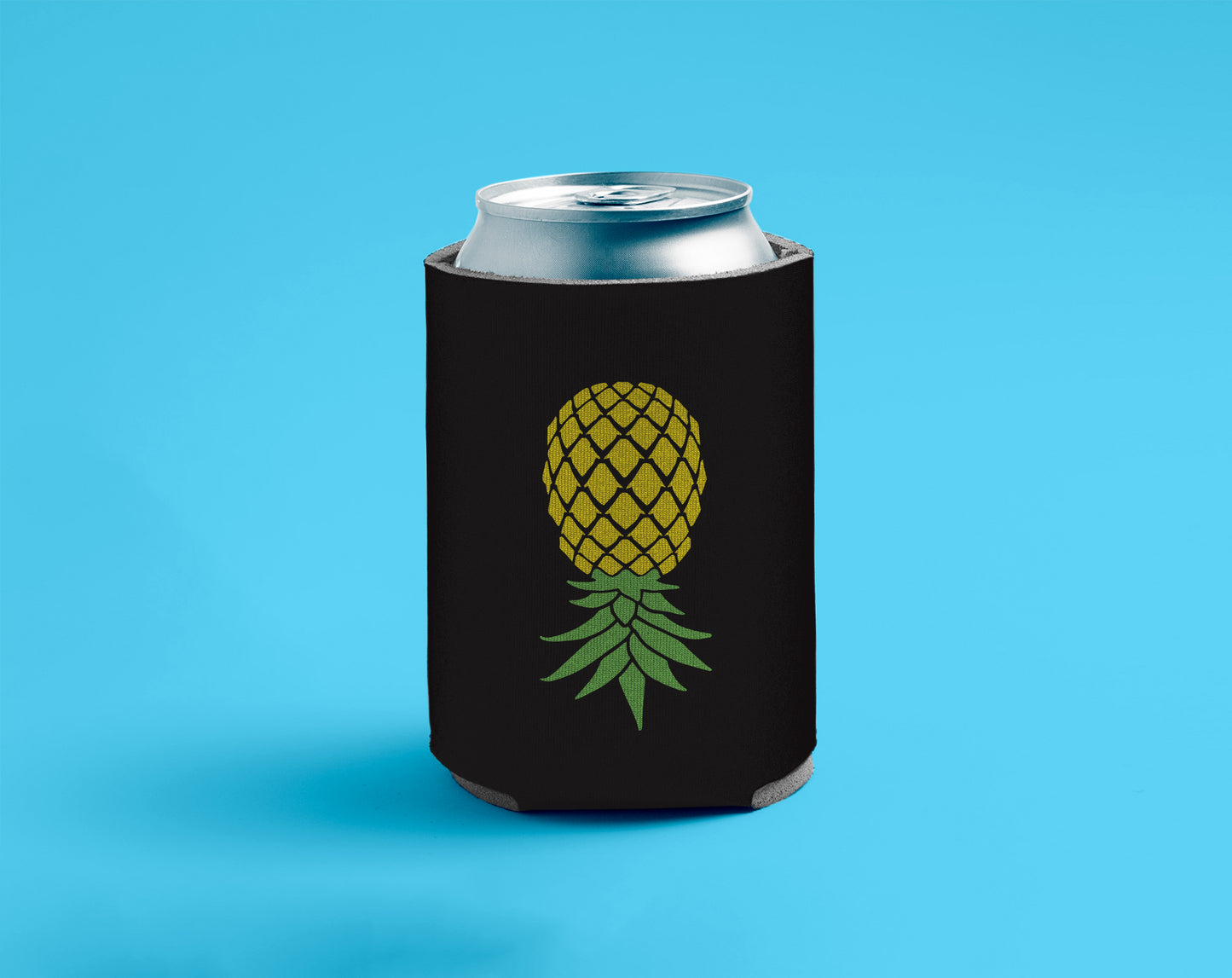 Black Upside Down Pineapple Can Cooler