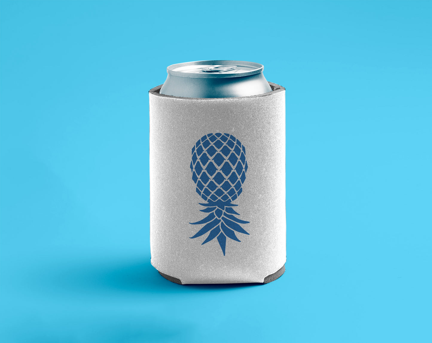 White Upside Down Pineapple Can Cooler
